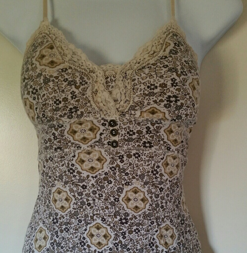Women's L.E.I Medium Tank Top